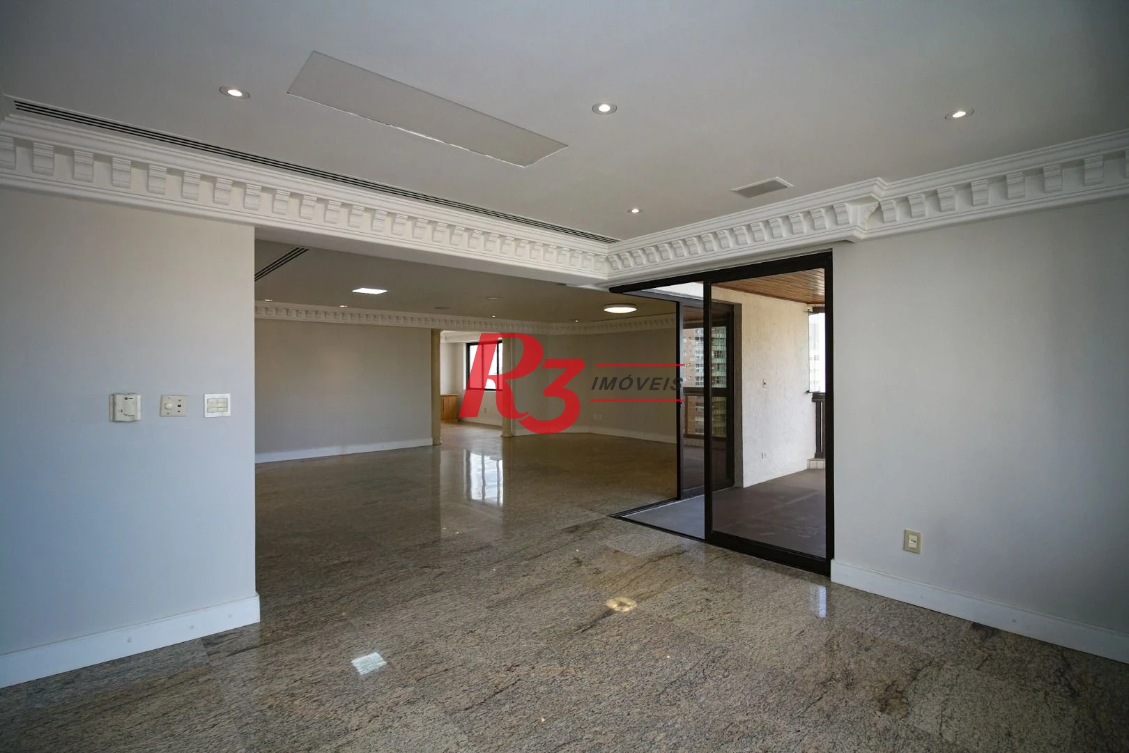 Apartamento para alugar, 377 m² por R$ 18.720,97/mês - Gonzaga - Santos/SP
