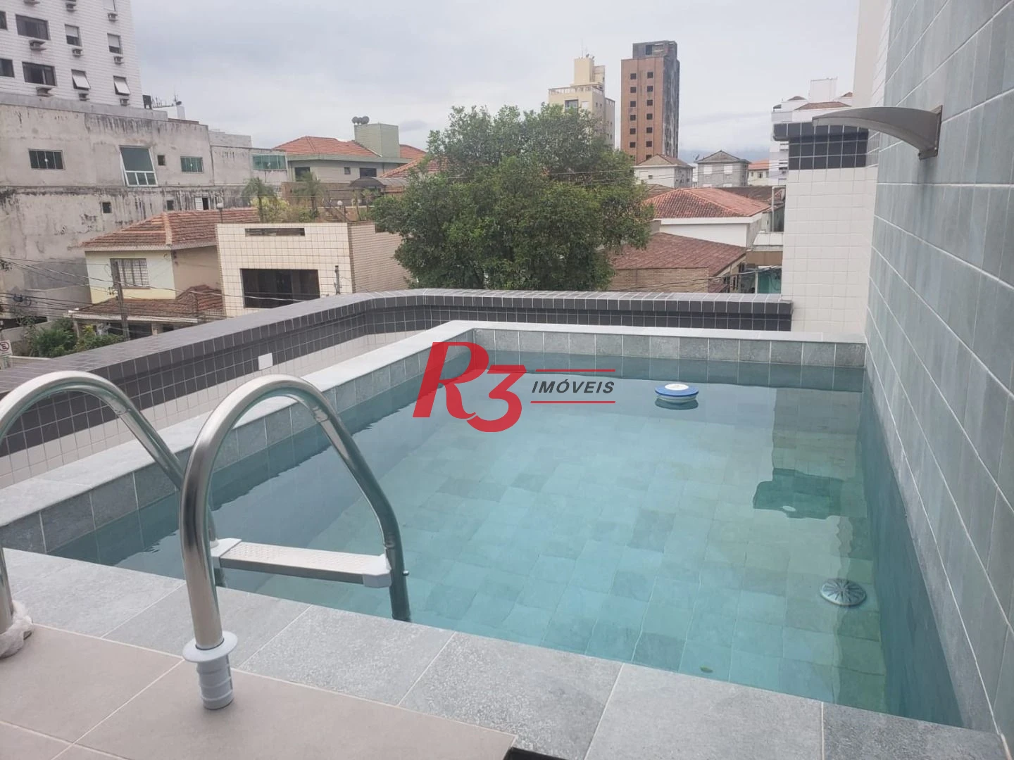 SOBREPOSTA DUPLEX SUPERIOR NOVINHA!  CASA 1 -À VENDA, 155 m² por R$ 1.175.000 - Embaré - Santos/SP