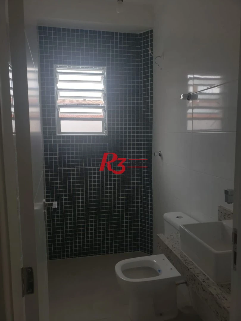 SOBREPOSTA DUPLEX SUPERIOR NOVINHA!  CASA 1 -À VENDA, 155 m² por R$ 1.175.000 - Embaré - Santos/SP