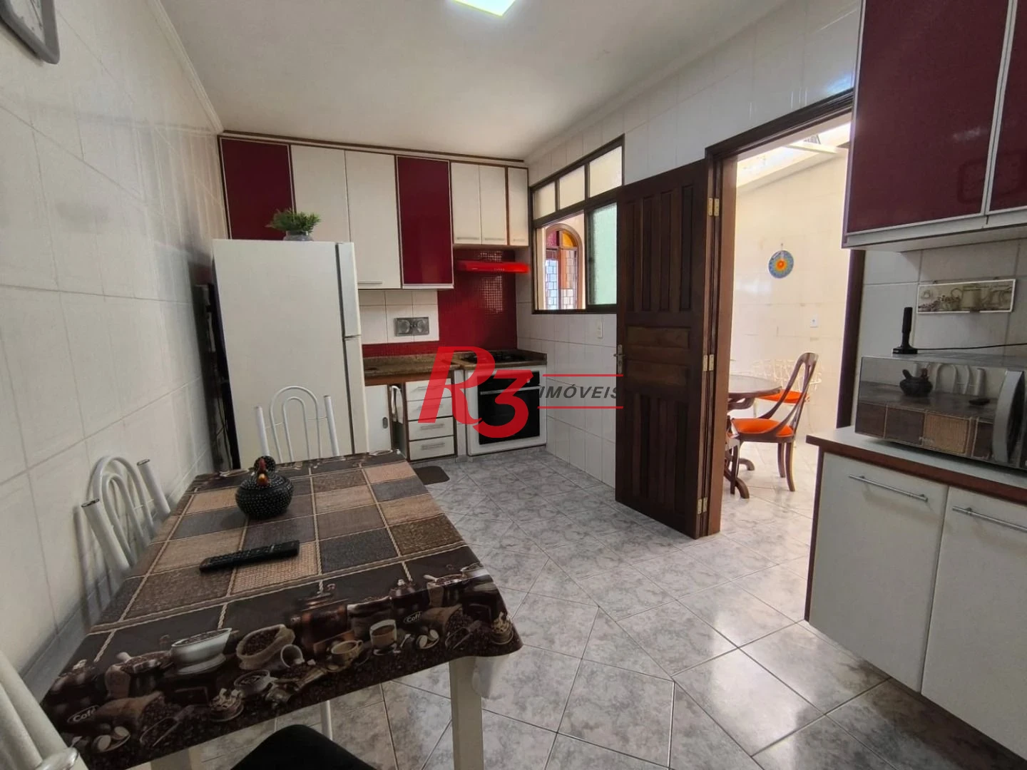 Sobrado com 2 dormitórios à venda, 100 m² por R$ 710.000,00 - Vila Valença - São Vicente/SP