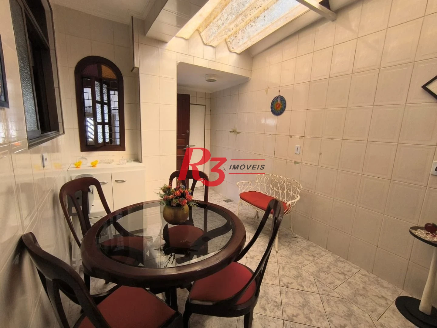 Sobrado com 2 dormitórios à venda, 100 m² por R$ 710.000,00 - Vila Valença - São Vicente/SP
