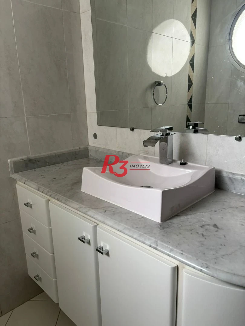 Apartamento com 3 dormitórios à venda, 138 m² por R$ 950.000,00 - Ponta da Praia - Santos/SP