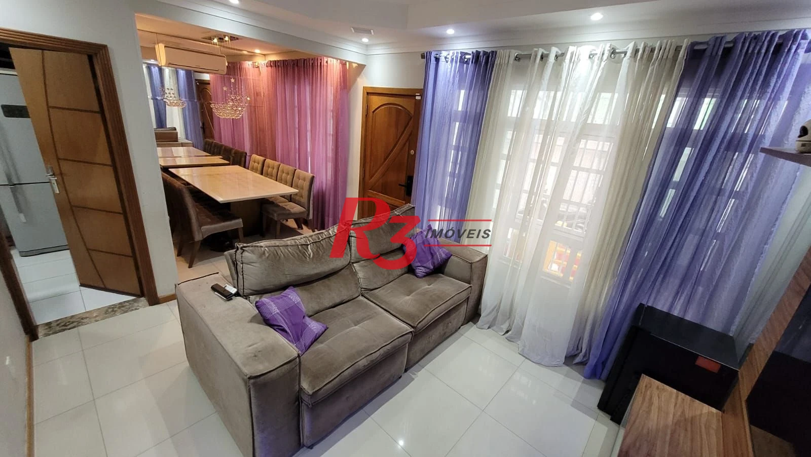 Sobrado com 4 dormitórios para alugar, 151 m² por R$ 10.901,00/mês - Pompéia - Santos/SP
