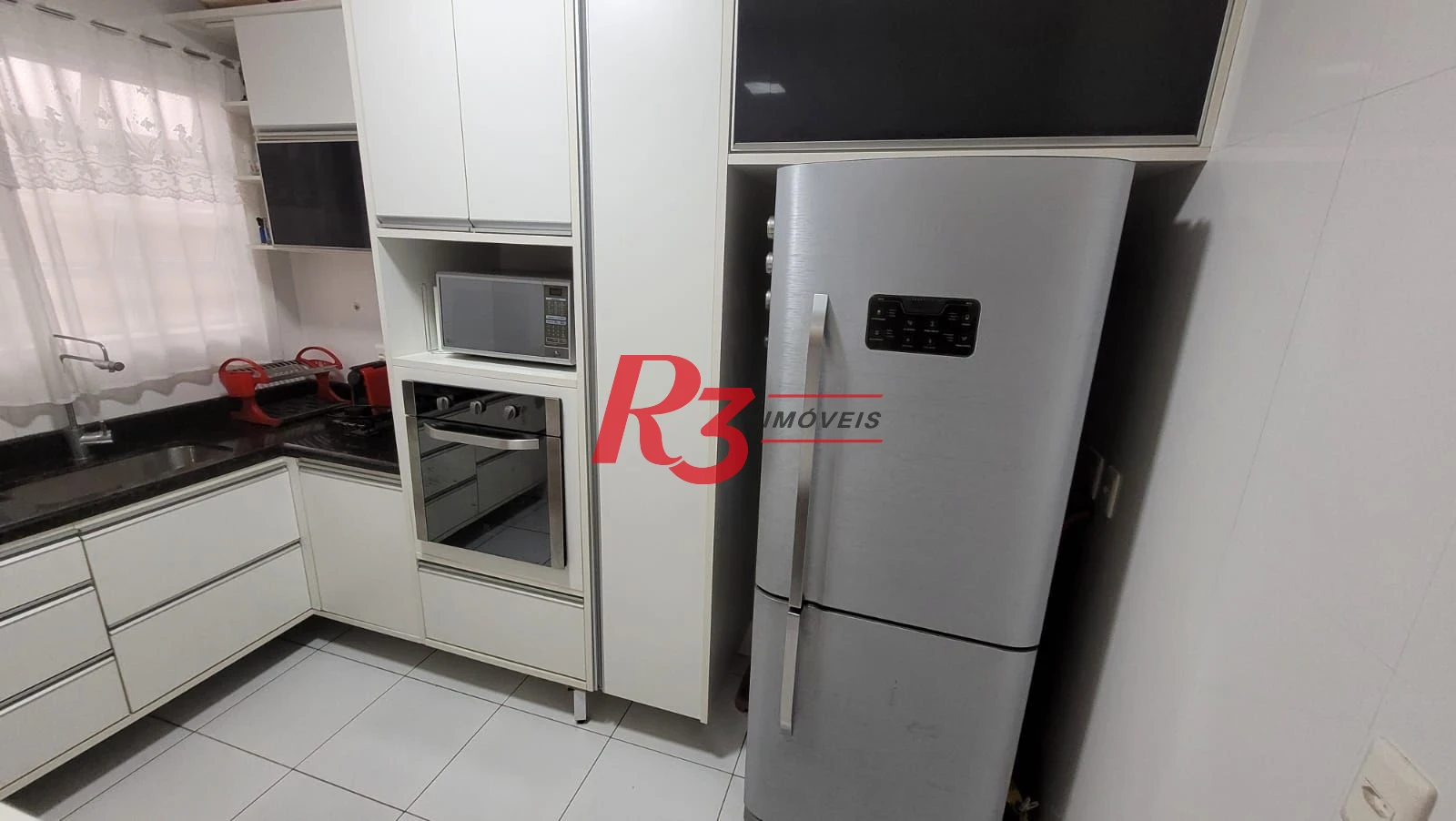 Sobrado com 4 dormitórios para alugar, 151 m² por R$ 10.901,00/mês - Pompéia - Santos/SP