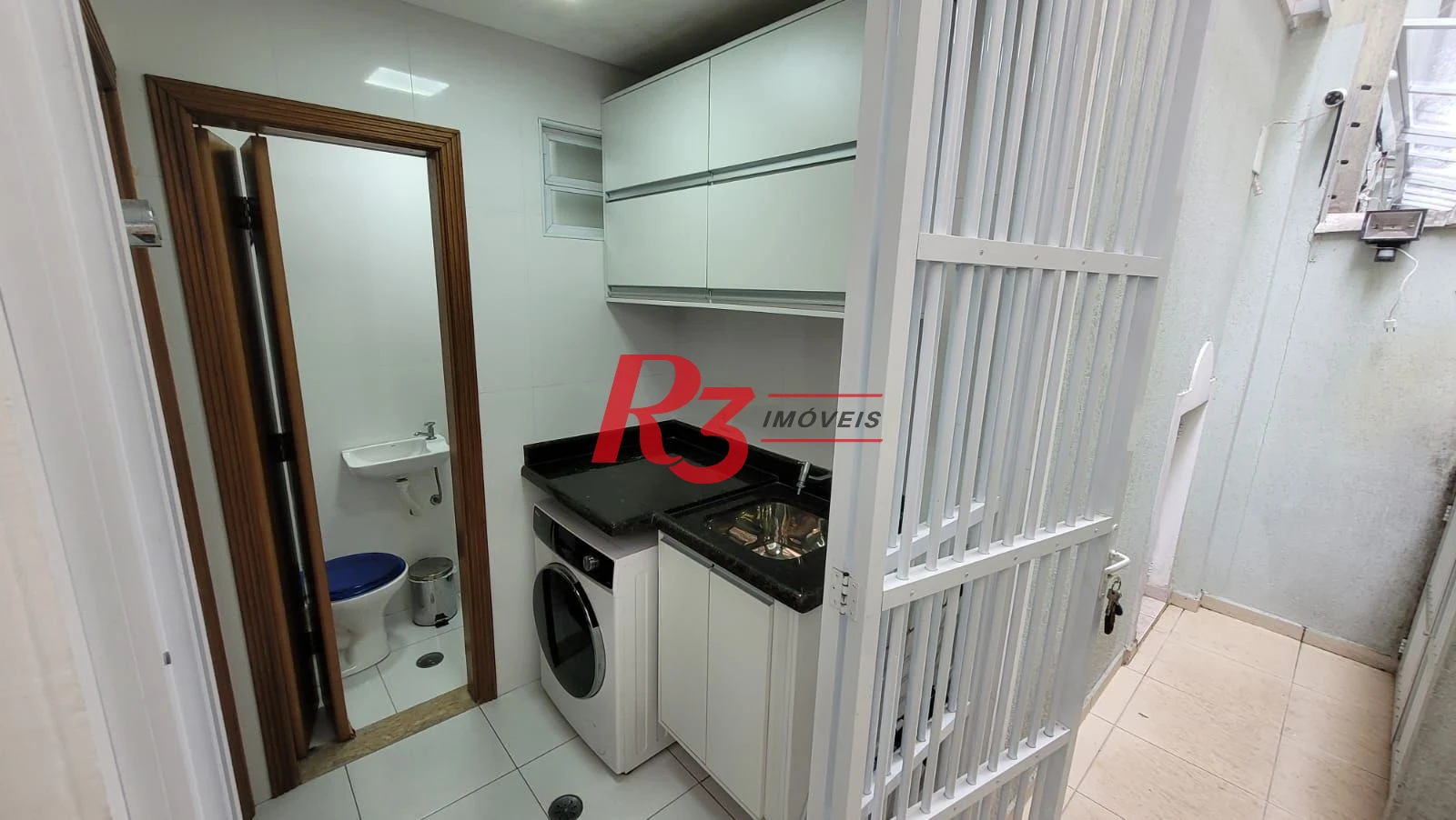 Sobrado com 4 dormitórios para alugar, 151 m² por R$ 10.901,00/mês - Pompéia - Santos/SP