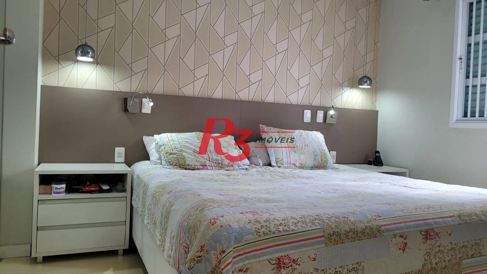 Sobrado com 4 dormitórios para alugar, 151 m² por R$ 10.901,00/mês - Pompéia - Santos/SP
