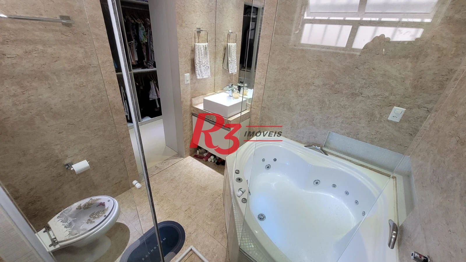 Sobrado com 4 dormitórios para alugar, 151 m² por R$ 10.901,00/mês - Pompéia - Santos/SP