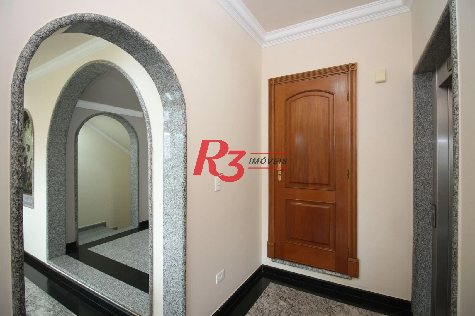 Casa à venda, 695 m² por R$ 13.000.000,00 - Morro Santa Terezinha - Santos/SP