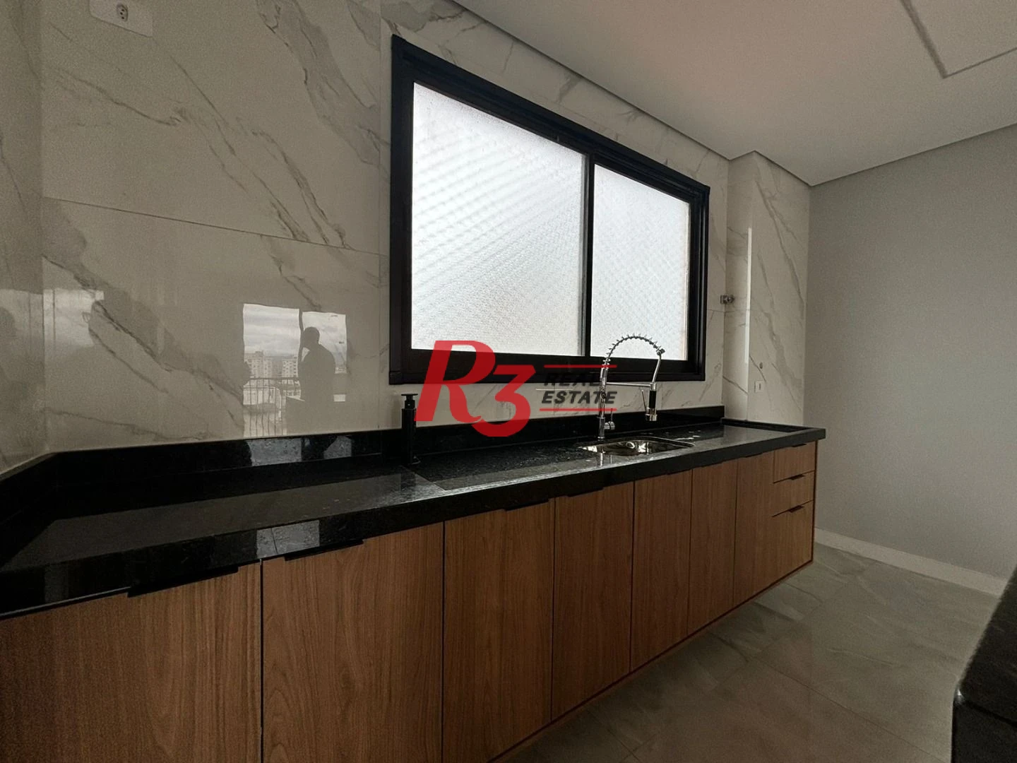 Apartamento com 3 dormitórios à venda, 99 m² por R$ 850.000,00 - Embaré - Santos/SP