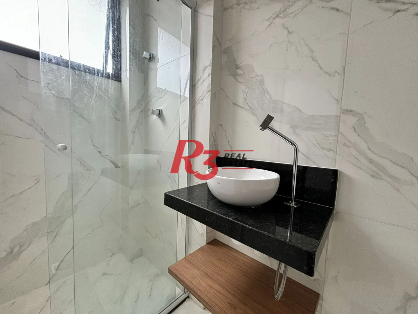 Apartamento com 3 dormitórios à venda, 99 m² por R$ 850.000,00 - Embaré - Santos/SP