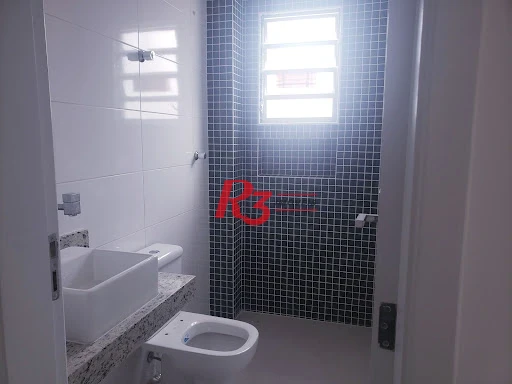 SOBREPOSTA DUPLEX SUPERIOR NOVINHA! CASA 2 .À VENDA, 155 m² por R$ 1.175.000 - Embaré - Santos/SP