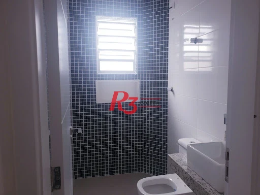 SOBREPOSTA DUPLEX SUPERIOR NOVINHA! CASA 2 .À VENDA, 155 m² por R$ 1.175.000 - Embaré - Santos/SP