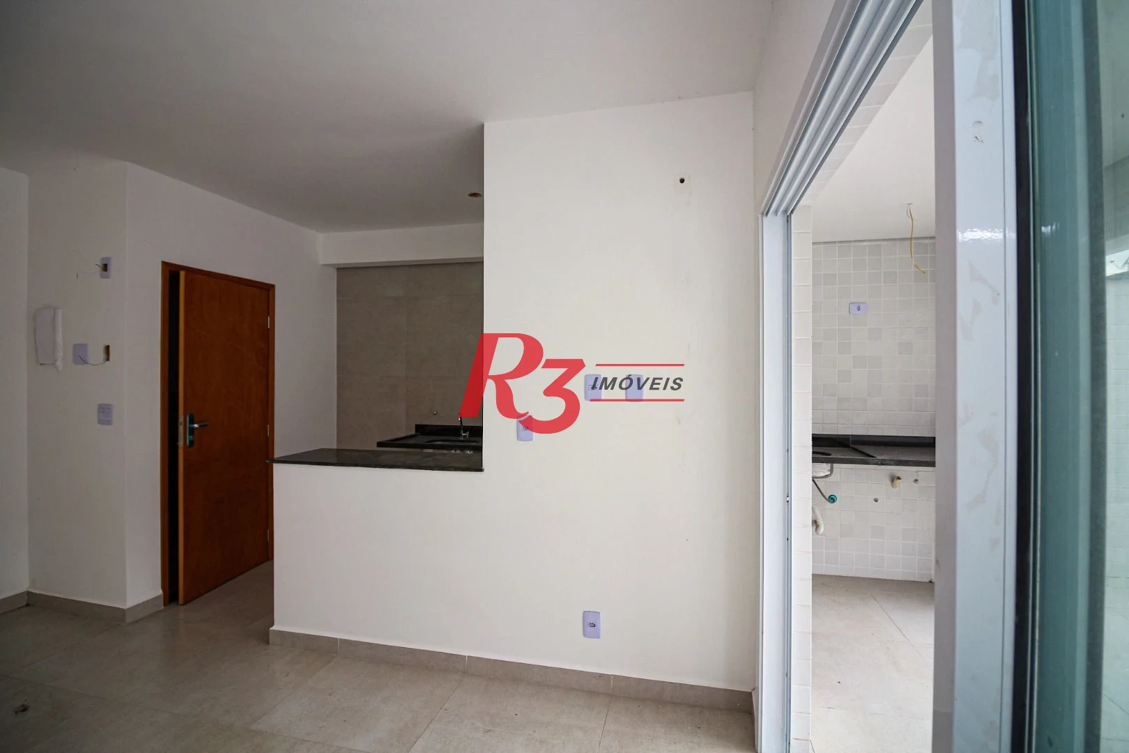 APARTAMENTO COM 2 QUAROS VARANDA GOURMET NO MARAPE EM SANTOS