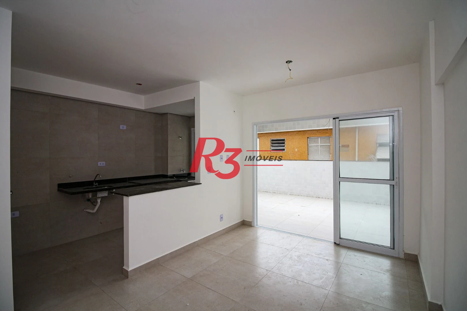 APARTAMENTO COM 2 QUAROS VARANDA GOURMET NO MARAPE EM SANTOS