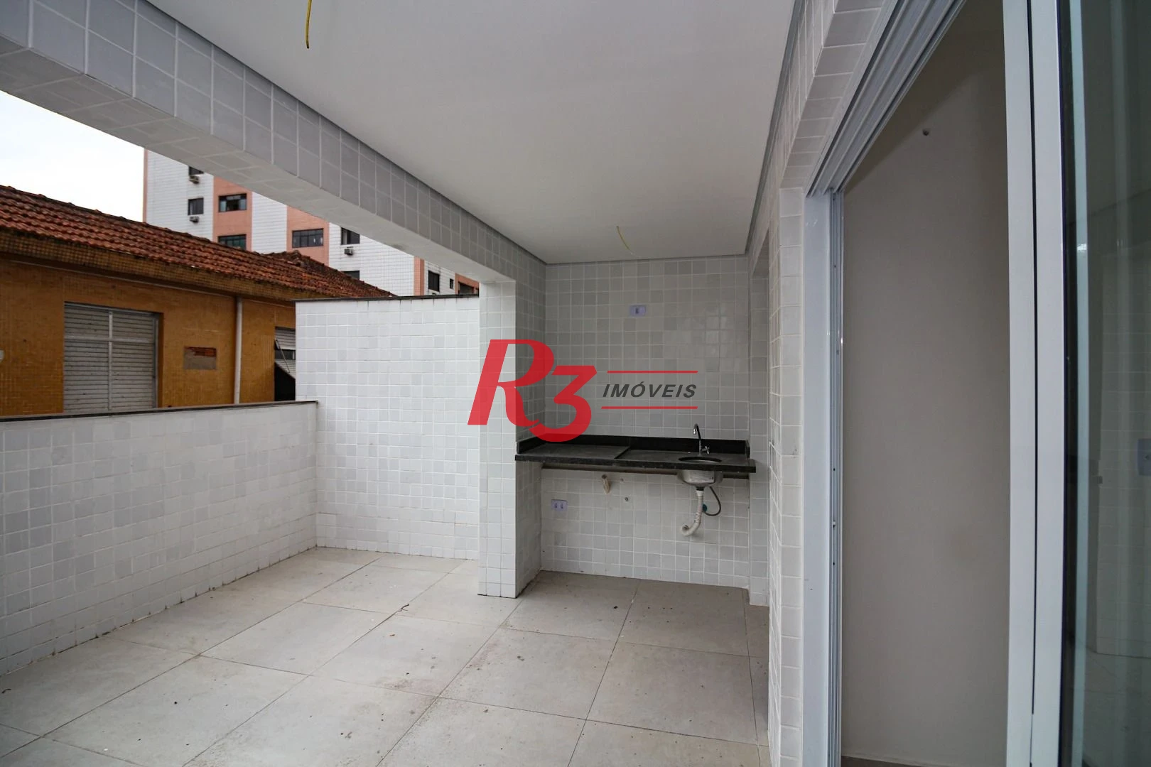 APARTAMENTO 02  QUARTOS VARANDA GOUMERT NO MARAPE EM SANTOS