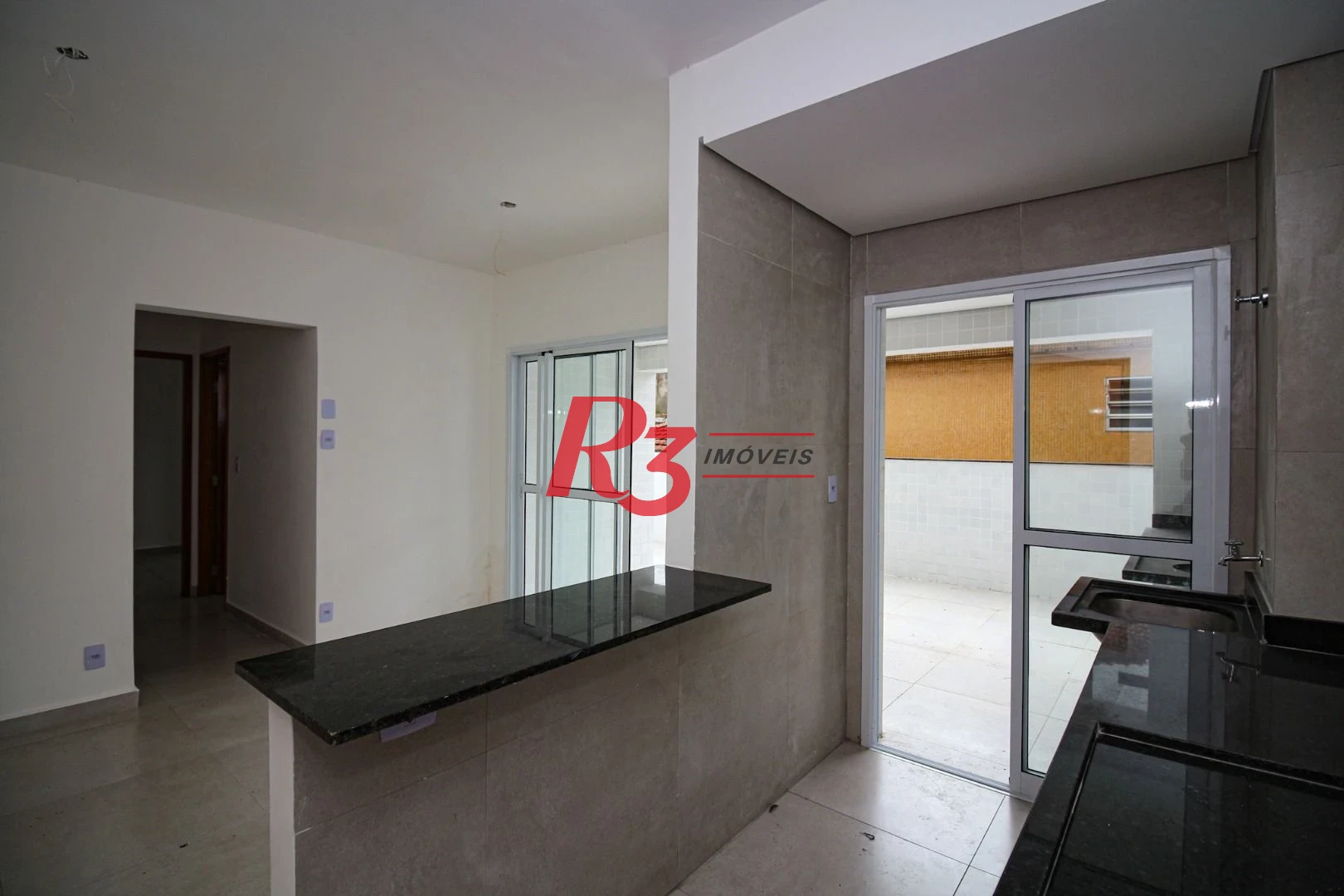 APARTAMENTO 02  QUARTOS VARANDA GOUMERT NO MARAPE EM SANTOS