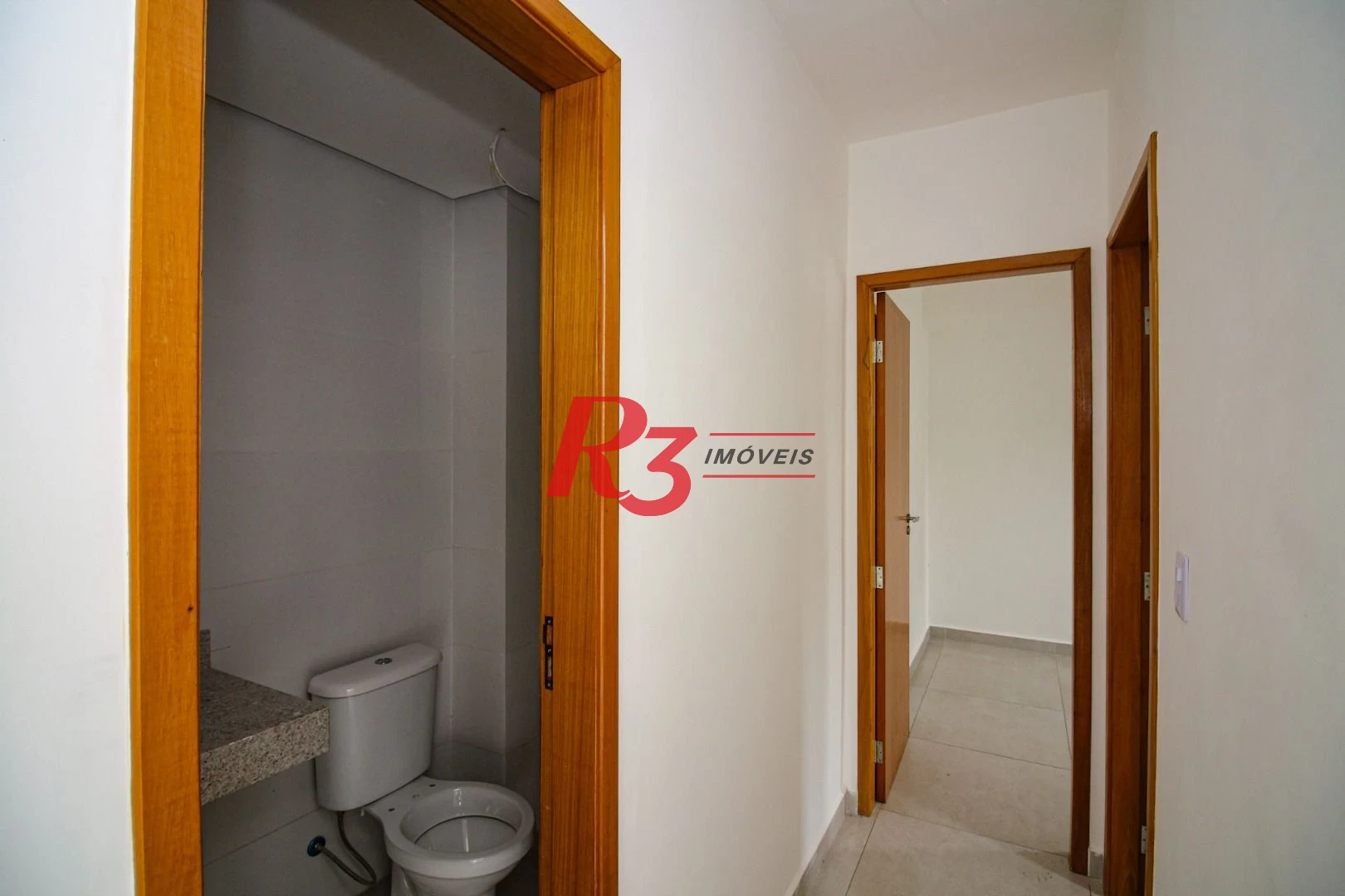 APARTAMENTO 02  QUARTOS VARANDA GOUMERT NO MARAPE EM SANTOS