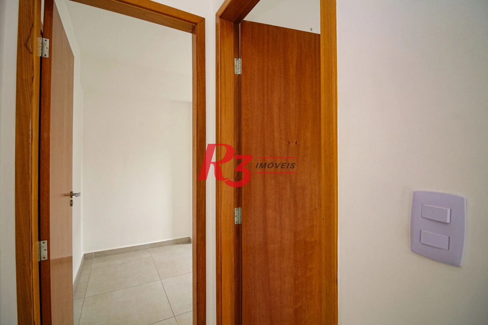 APARTAMENTO 02  QUARTOS VARANDA GOUMERT NO MARAPE EM SANTOS