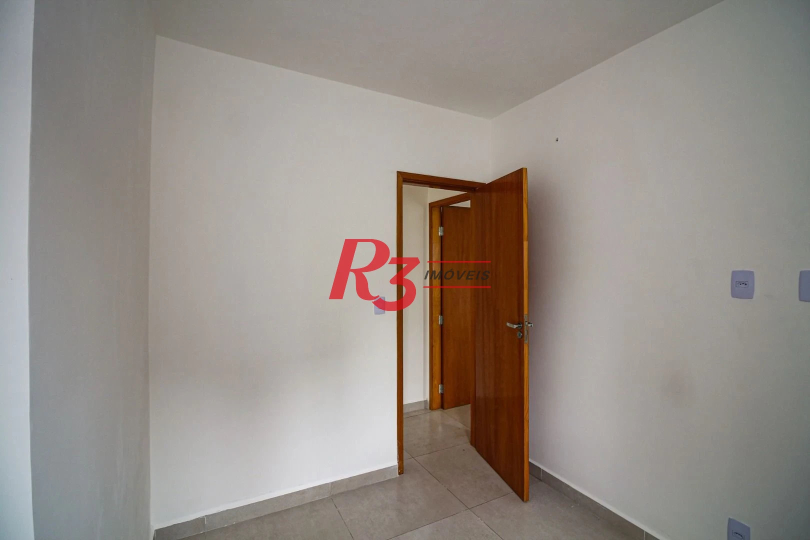 APARTAMENTO 02  QUARTOS VARANDA GOUMERT NO MARAPE EM SANTOS