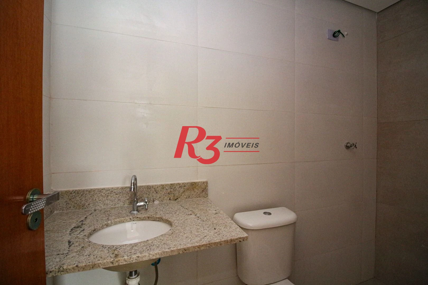 APARTAMENTO 02  QUARTOS VARANDA GOUMERT NO MARAPE EM SANTOS