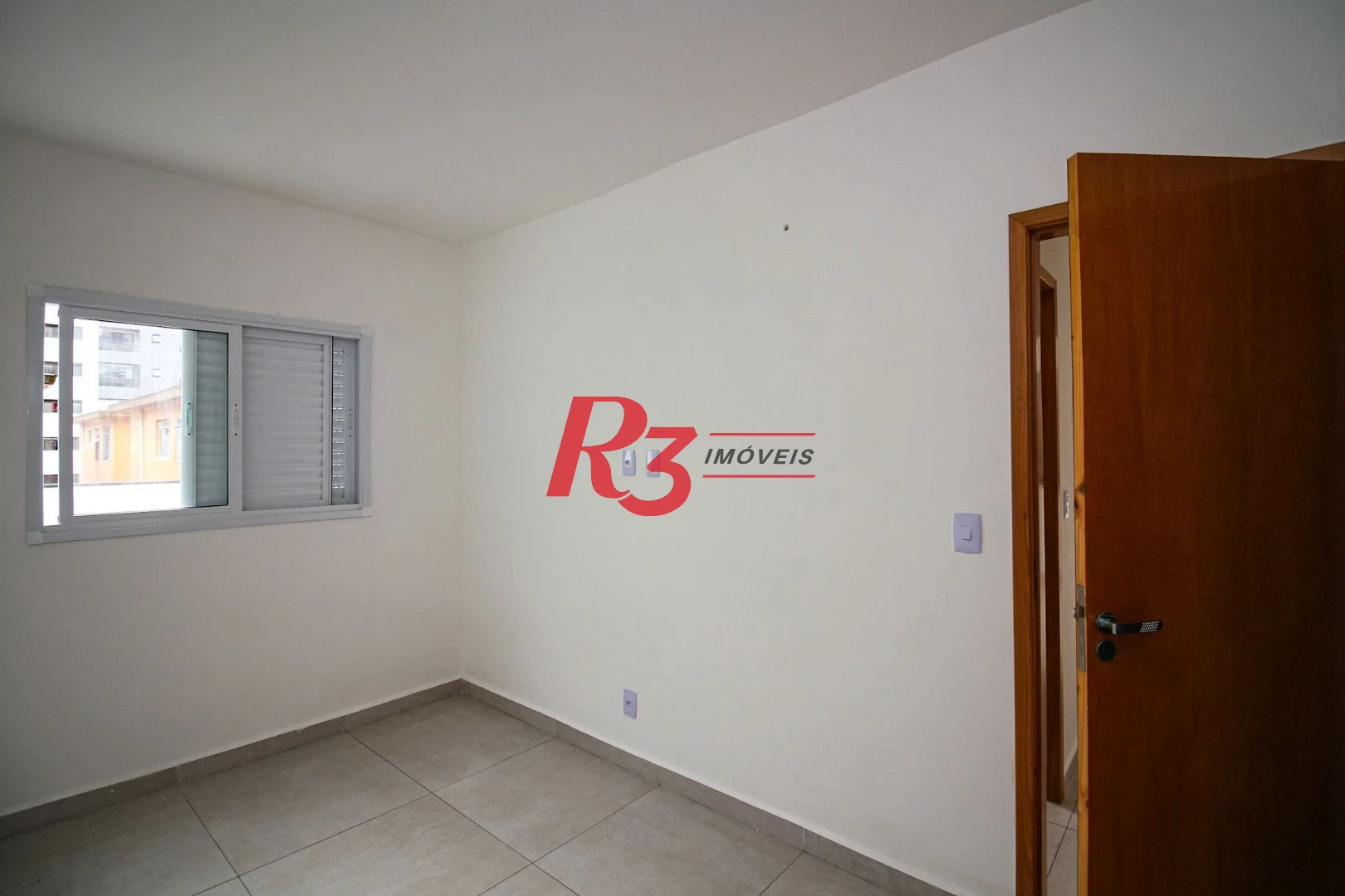 APARTAMENTO 02  QUARTOS VARANDA GOUMERT NO MARAPE EM SANTOS