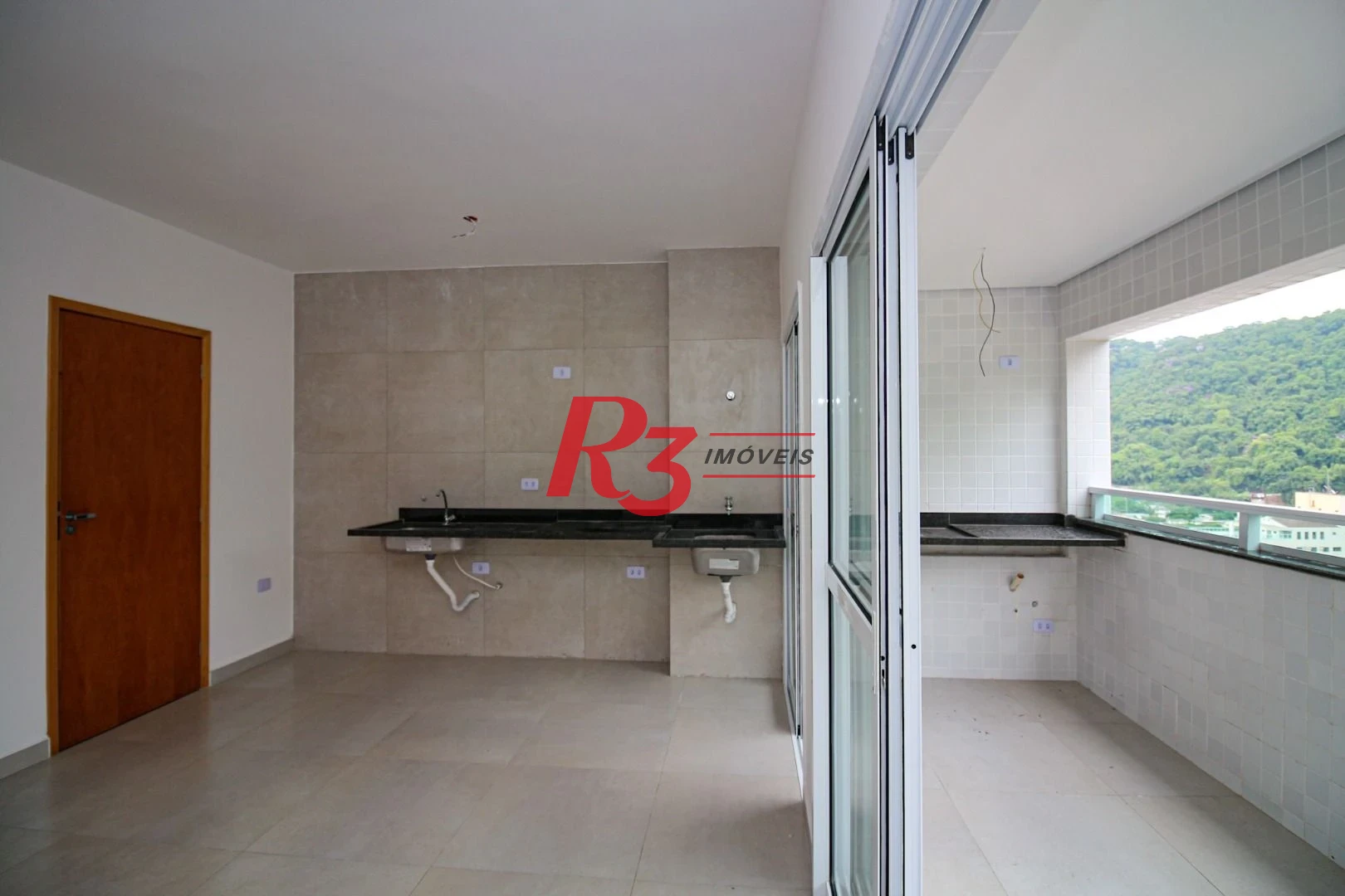 APARTAMENTO 02 QUARTOS COM VARANDA GOURMET NO MARAPE
