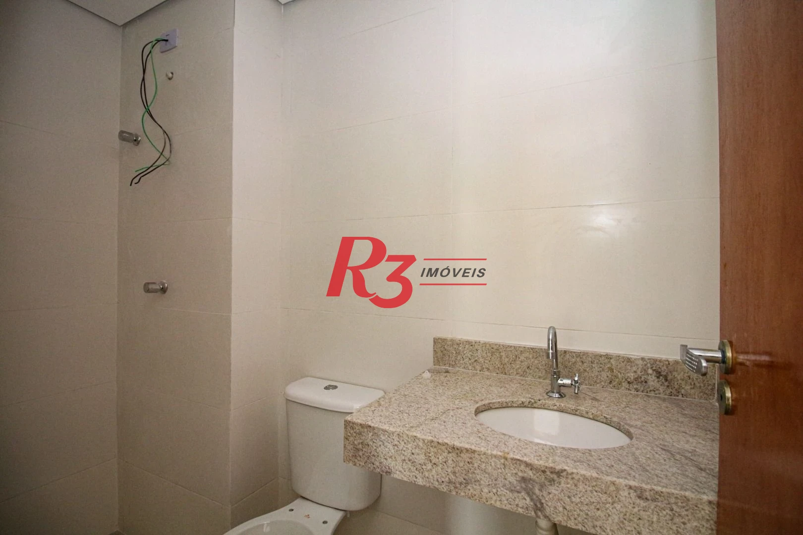 APARTAMENTO 02 QUARTOS COM VARANDA GOURMET NO MARAPE