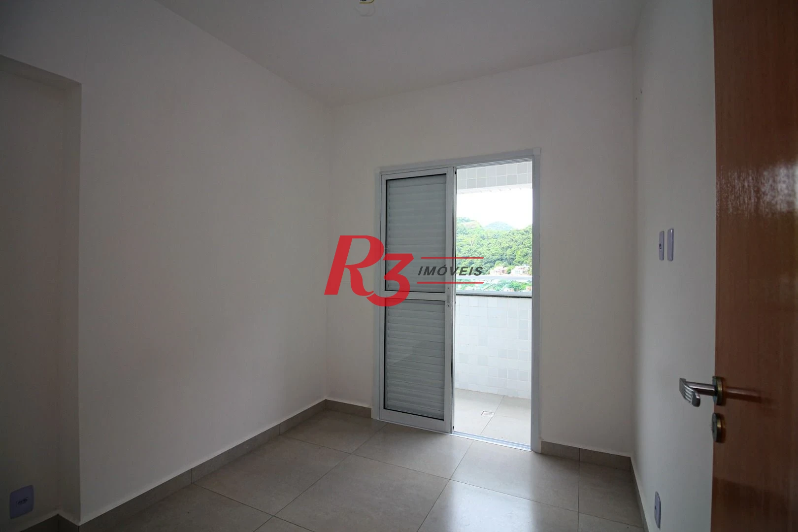 APARTAMENTO 02 QUARTOS COM VARANDA GOURMET NO MARAPE