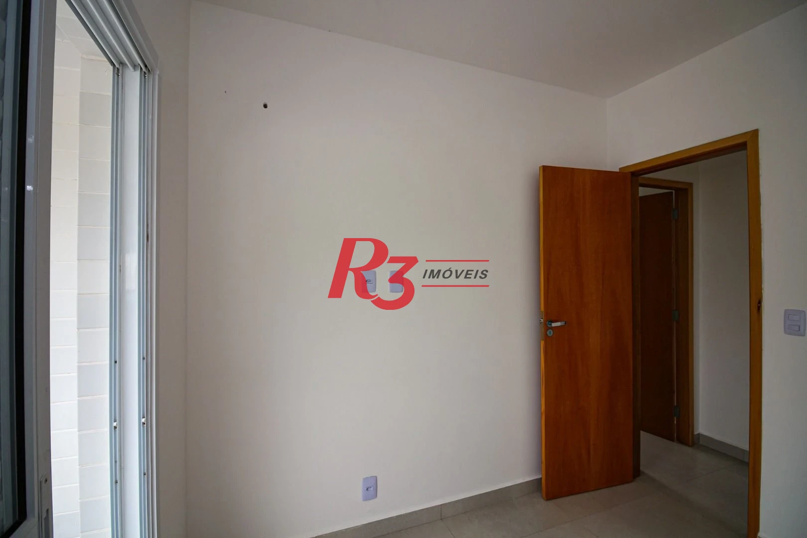 APARTAMENTO 02 QUARTOS COM VARANDA GOURMET NO MARAPE