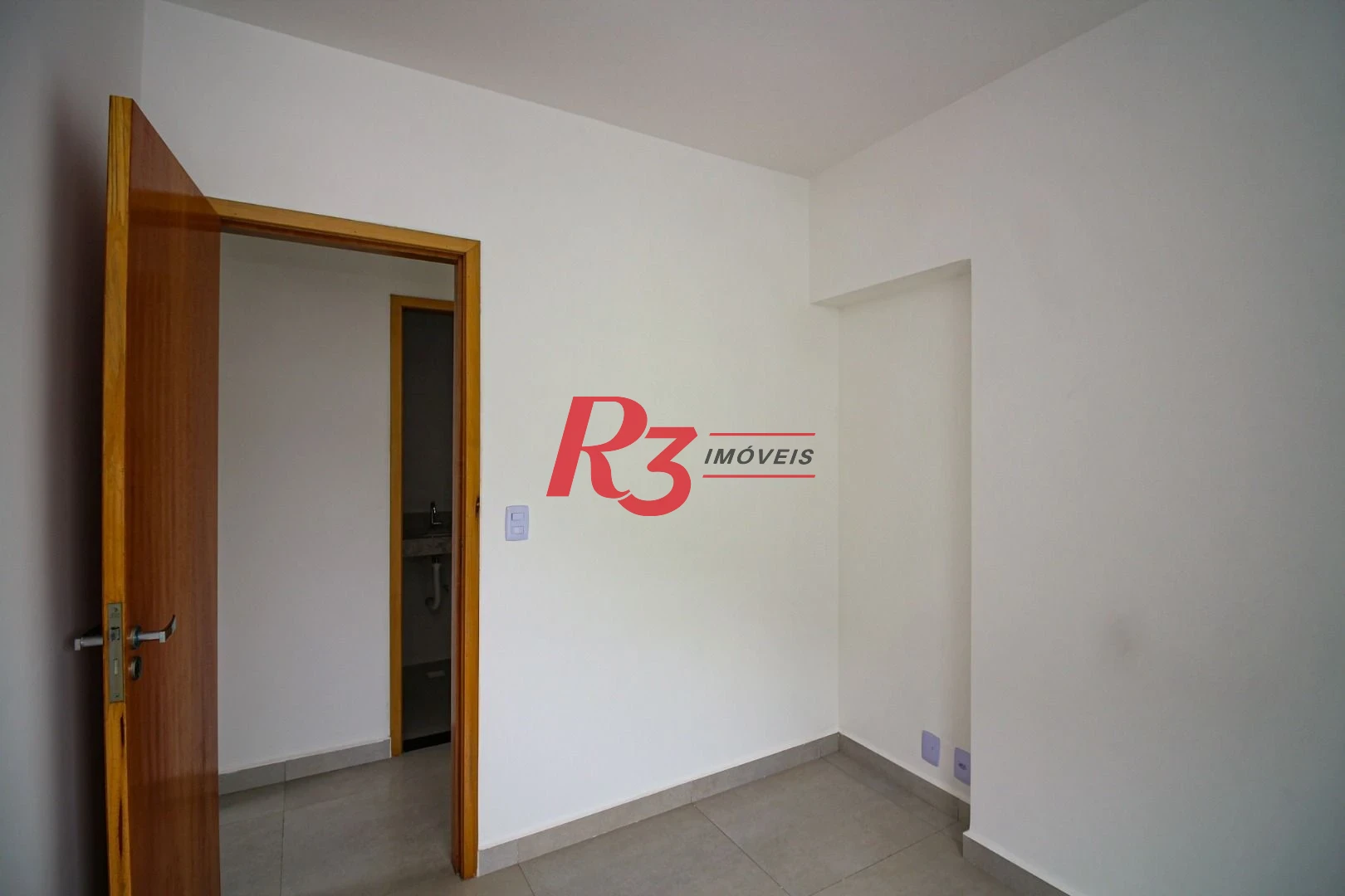 APARTAMENTO 02 QUARTOS COM VARANDA GOURMET NO MARAPE
