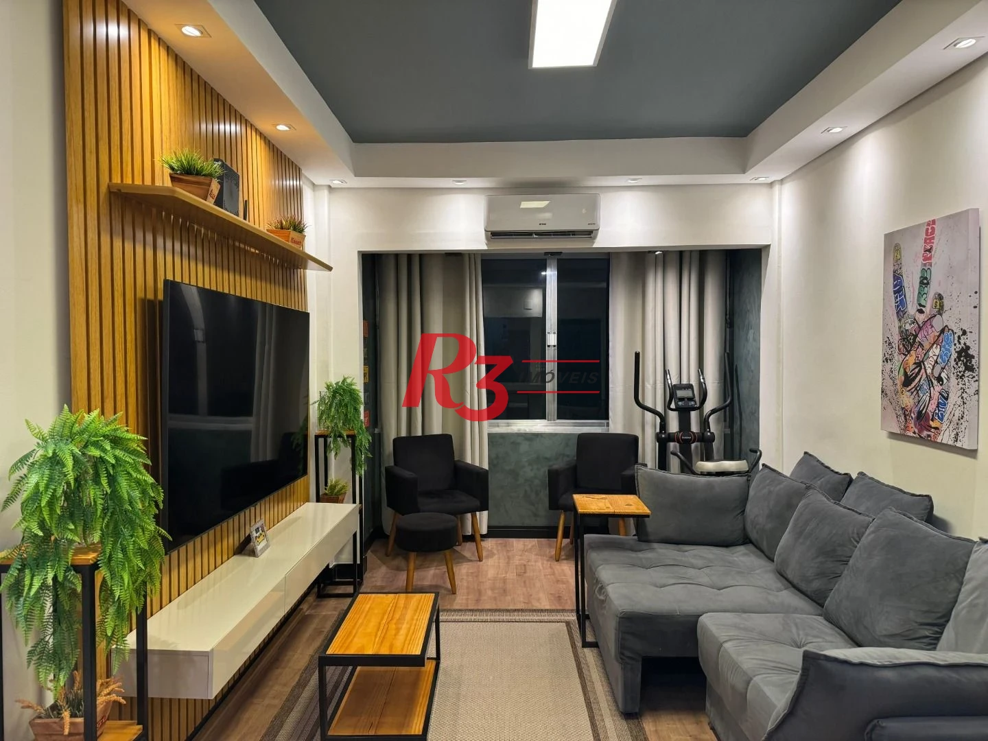 Apartamento com 2 dormitórios à venda, 85 m² por R$ 650.000,00 - Gonzaga - Santos/SP