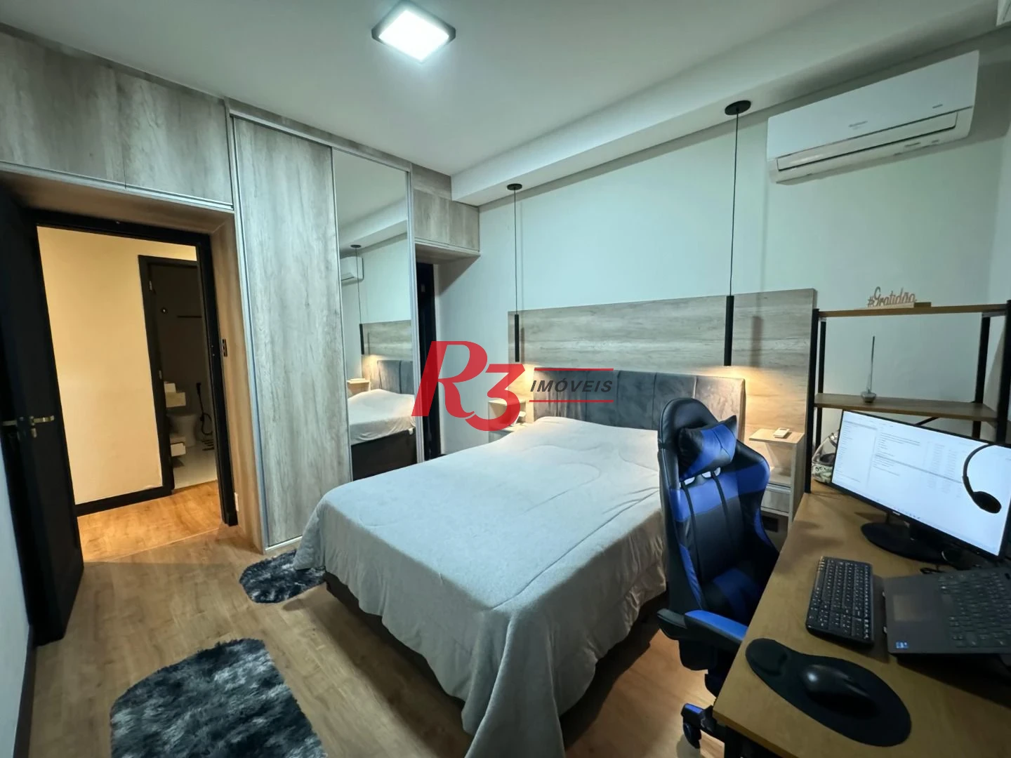 Apartamento com 2 dormitórios à venda, 85 m² por R$ 650.000,00 - Gonzaga - Santos/SP