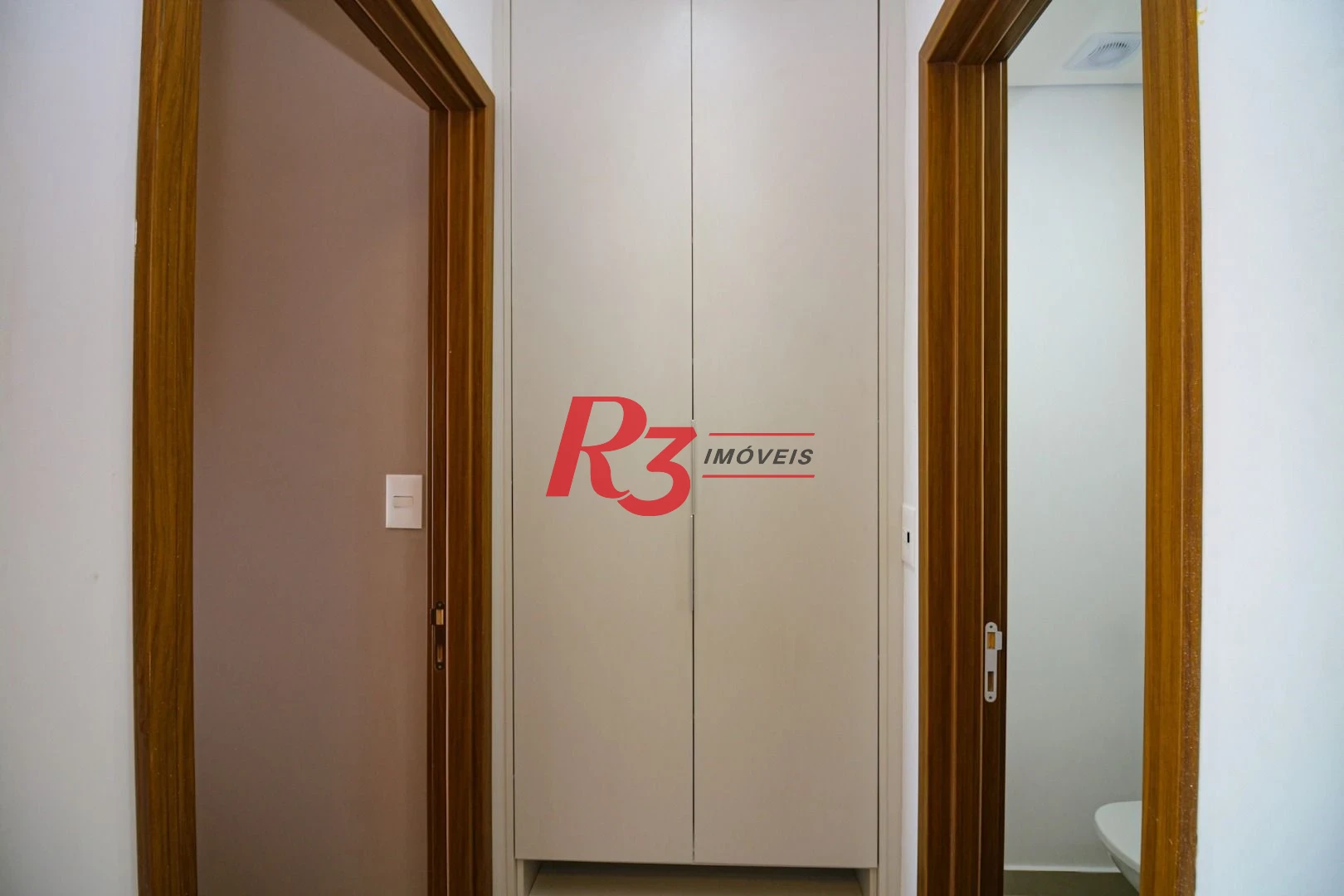Apartamento com 1 dormitório para alugar, 60 m² por R$ 5.700,00/mês - Boqueirão - Santos/SP