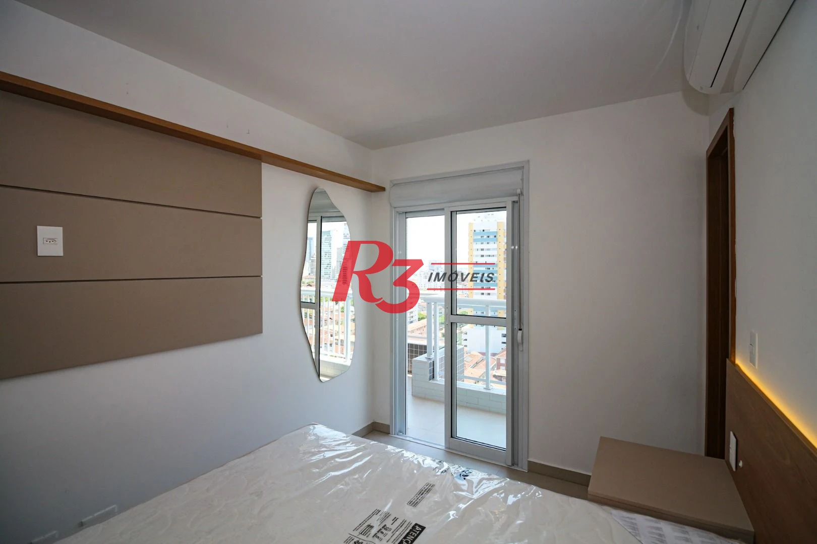 Apartamento com 1 dormitório para alugar, 60 m² por R$ 5.700,00/mês - Boqueirão - Santos/SP