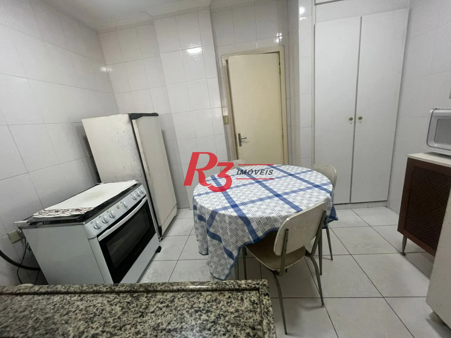 Apartamento para alugar, 88 m² por R$ 4.100,02/mês - José Menino - Santos/SP