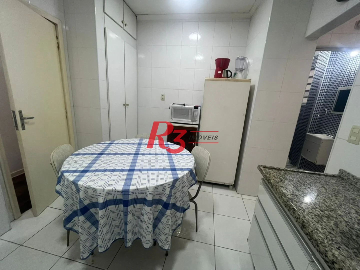 Apartamento para alugar, 88 m² por R$ 4.100,02/mês - José Menino - Santos/SP