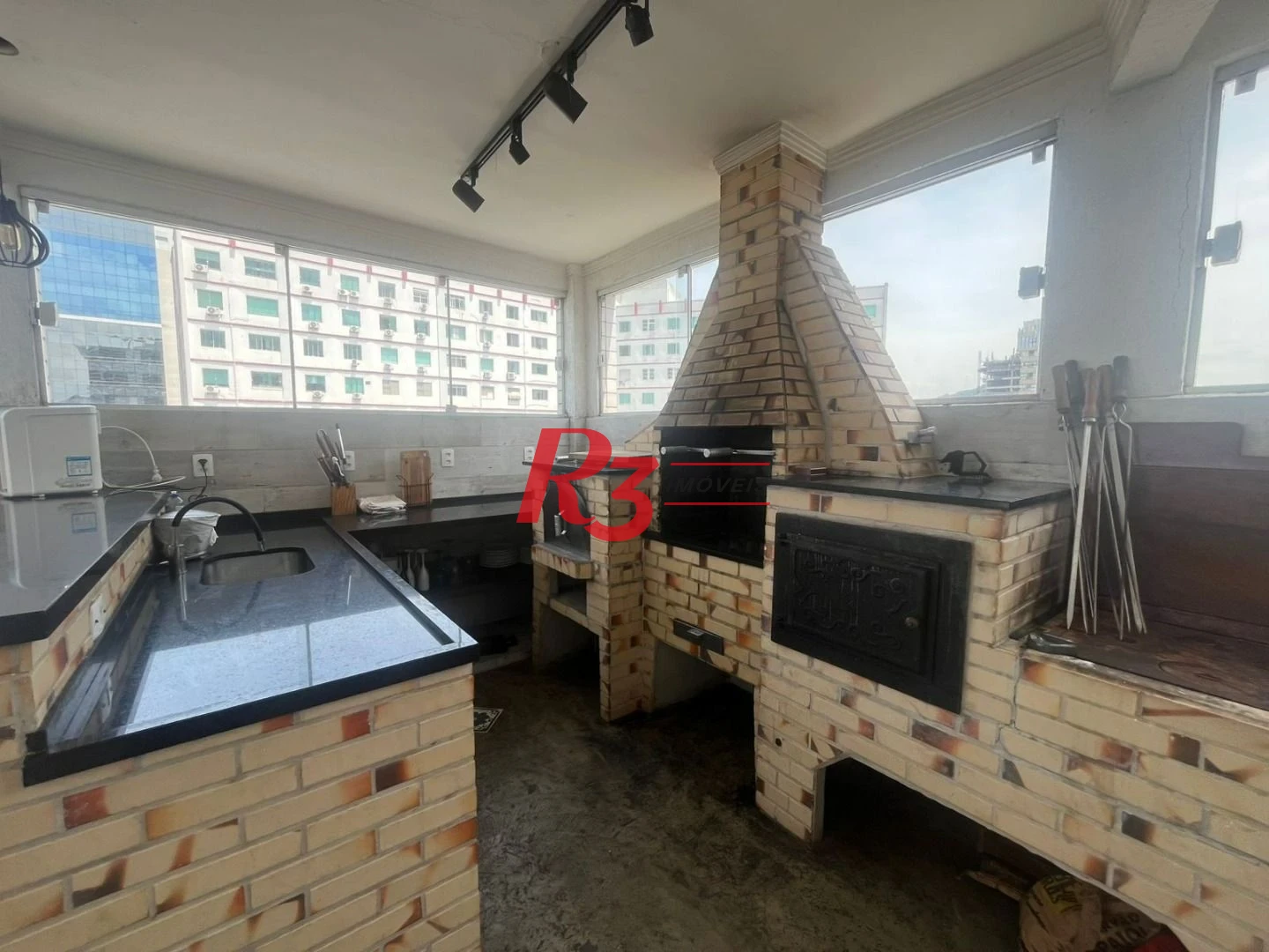 Apartamento para alugar, 88 m² por R$ 4.100,02/mês - José Menino - Santos/SP