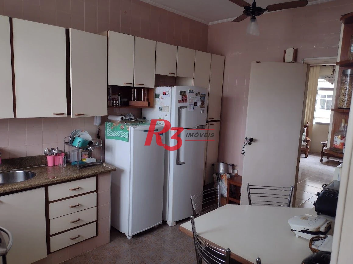 Apartamento com 2 dormitórios + dependência à venda, 124 m² por R$ 639.000 - Gonzaga - Santos/SP