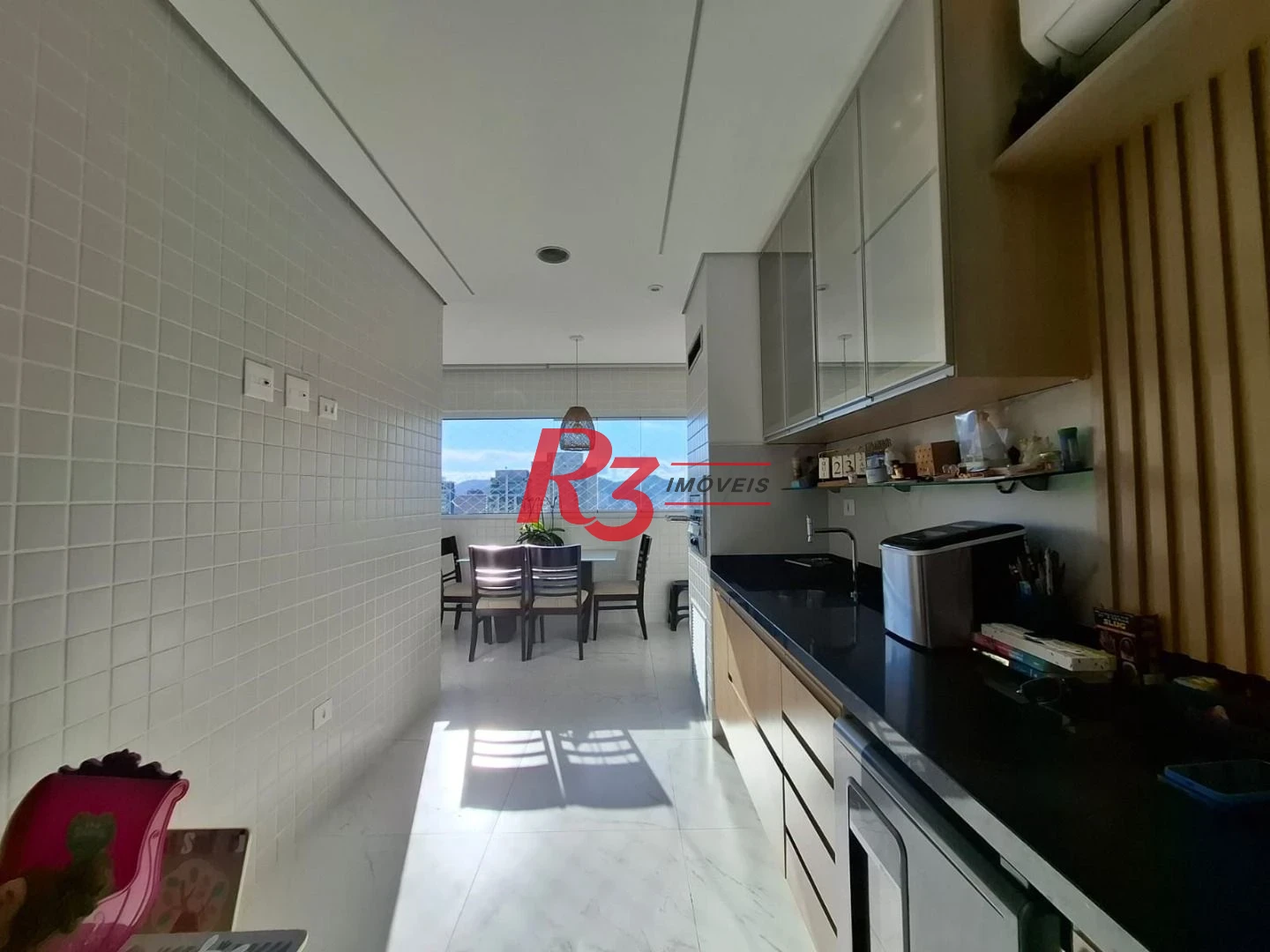 Apartamento com 2 dormitórios à venda, 80 m² por R$ 1.080.000,00 - Boqueirão - Santos/SP