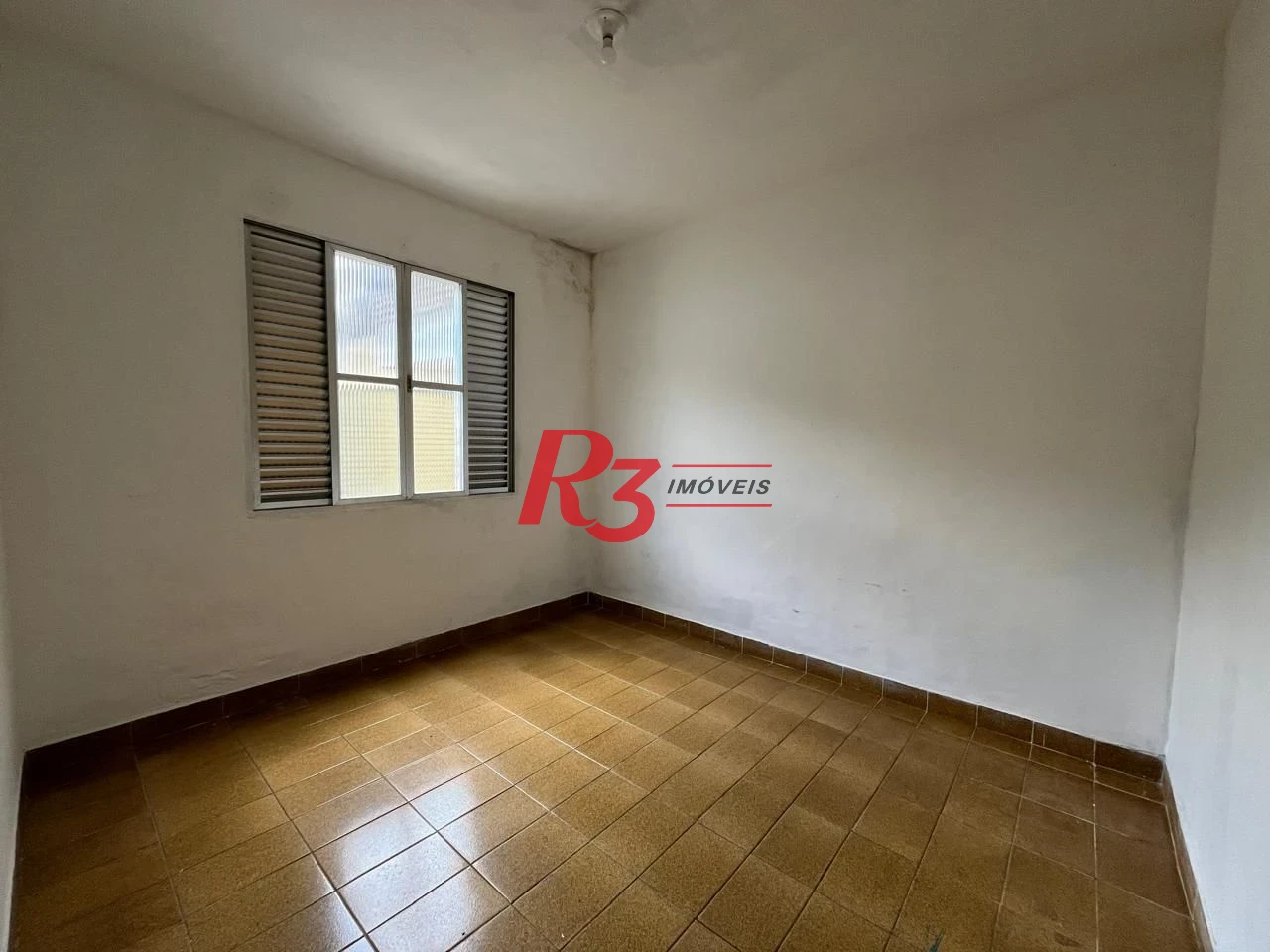 Apartamento com 2 dormitórios à venda, 57 m² por R$ 270.000,00 - Vila Mathias - Santos/SP