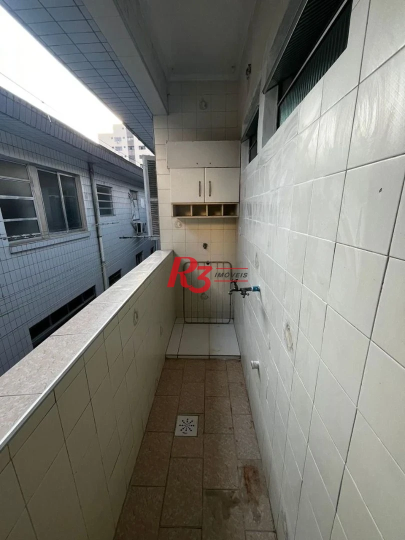 Apartamento com 2 dormitórios à venda, 60 m² por R$ 330.000,00 - Aparecida - Santos/SP