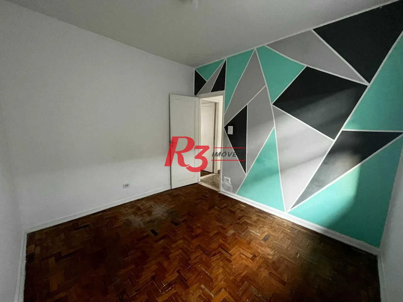Apartamento com 2 dormitórios à venda, 60 m² por R$ 330.000,00 - Aparecida - Santos/SP