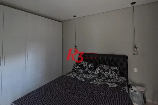 Sobrado com 3 dormitórios à venda, 140 m² por R$ 860.000,00 - Campo Grande - Santos/SP