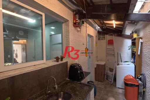 Sobrado com 3 dormitórios à venda, 140 m² por R$ 860.000,00 - Campo Grande - Santos/SP