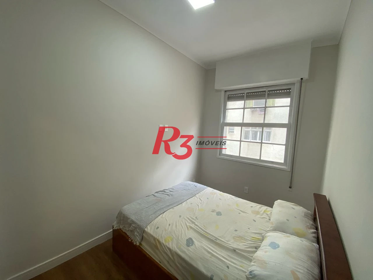 Apartamento com 2 dormitórios à venda, 55 m² por R$ 410.000,00 - Embaré - Santos/SP