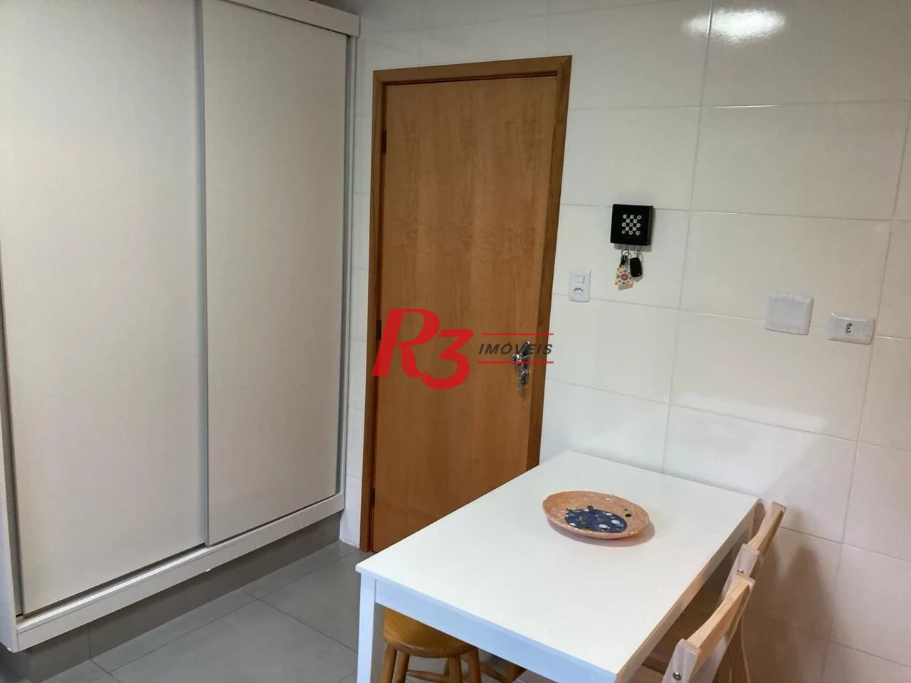 Apartamento com 3 dormitórios à venda, 110 m² por R$ 740.000,00 - Boqueirão - Santos/SP