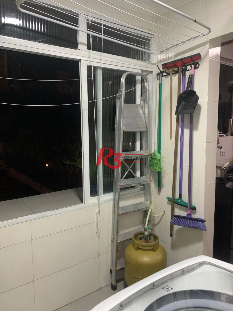 Apartamento com 3 dormitórios à venda, 110 m² por R$ 740.000,00 - Boqueirão - Santos/SP