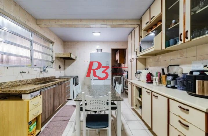 Sobrado com 3 quartos à venda, 180 m² por R$ 0 - Vila Belmiro - Santos/SP