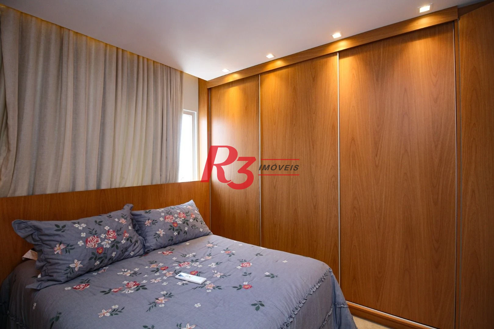 Apartamento à venda, 74 m² por R$ 1.080.000,00 - Embaré - Santos/SP