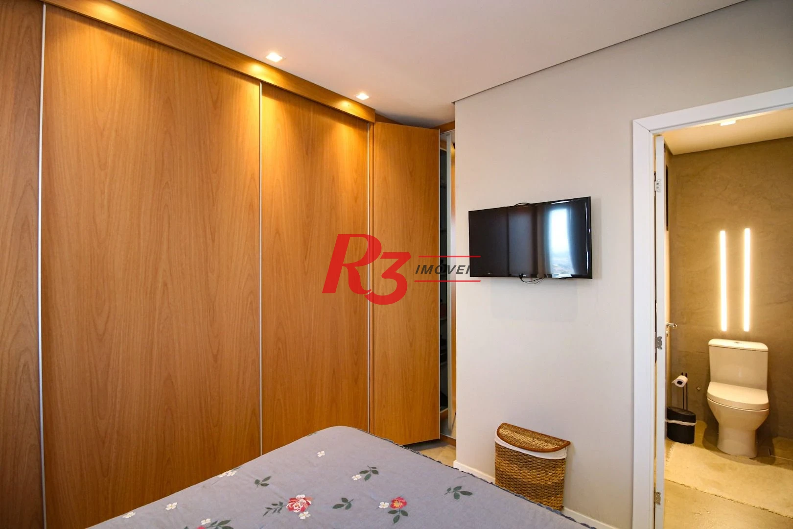 Apartamento à venda, 74 m² por R$ 1.080.000,00 - Embaré - Santos/SP
